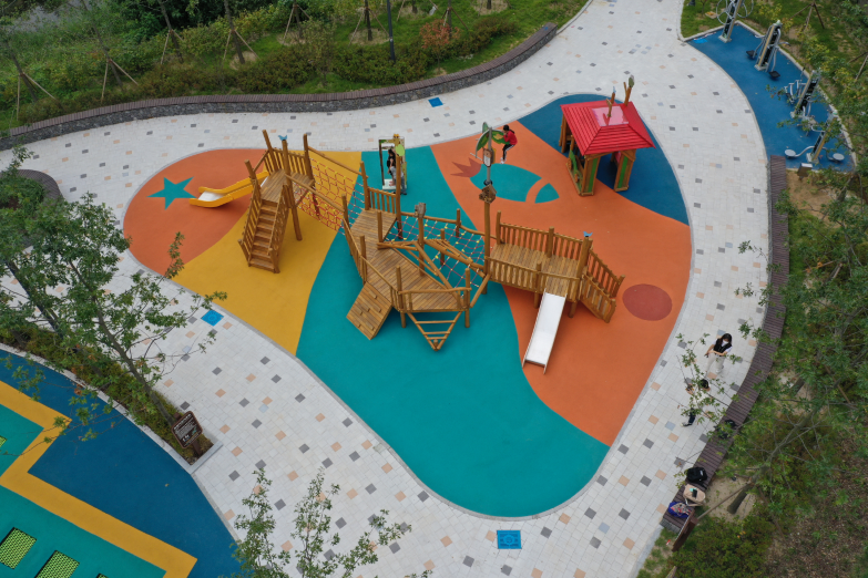 입춘어린이 공원 조성 사진 1