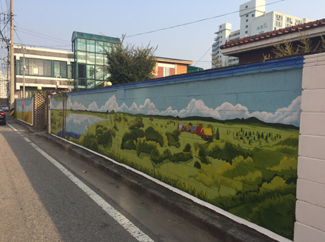 제5897부대 통일아파트 관사 후문 벽화사진